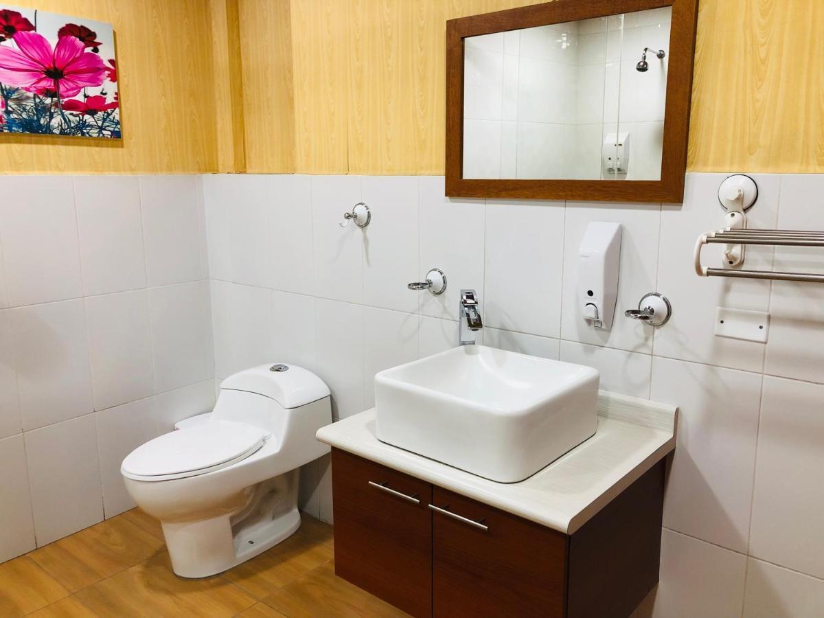 Хостел Quito Terrace Екстер'єр фото