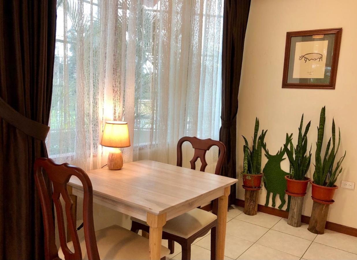 Хостел Quito Terrace Екстер'єр фото