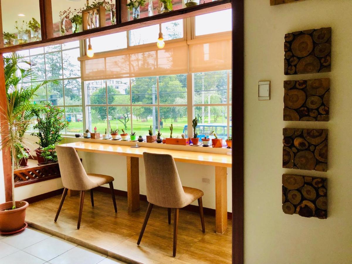 Хостел Quito Terrace Екстер'єр фото